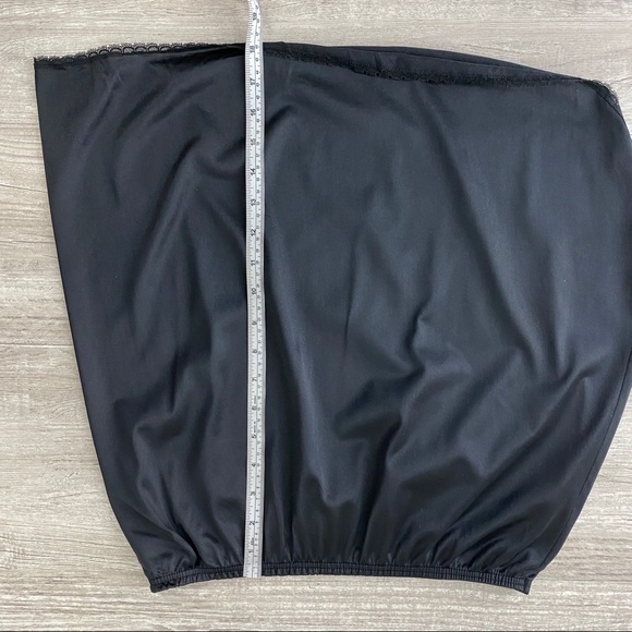 Vanity Fair Vintage Black Slip skirt - Picture 4 of 7